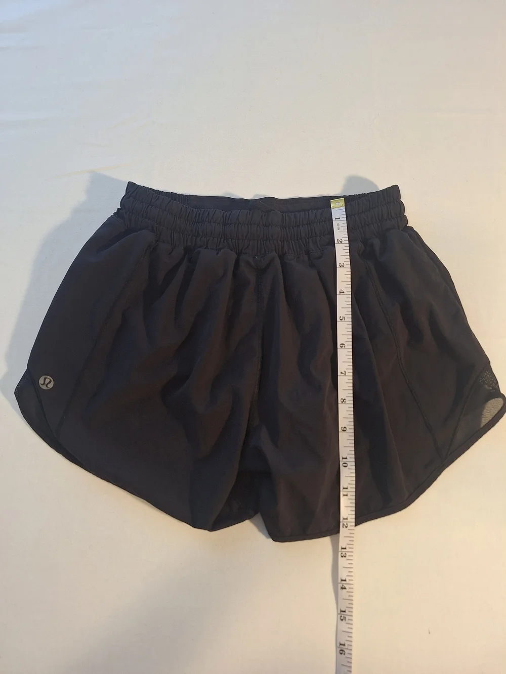 Lululemon Women’s Black Running Shorts Size 4 Lightweight Mesh Athletic Gym Work